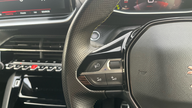 Peugeot 208 1.2 PureTech 100 GT 5dr Petrol Hatchback